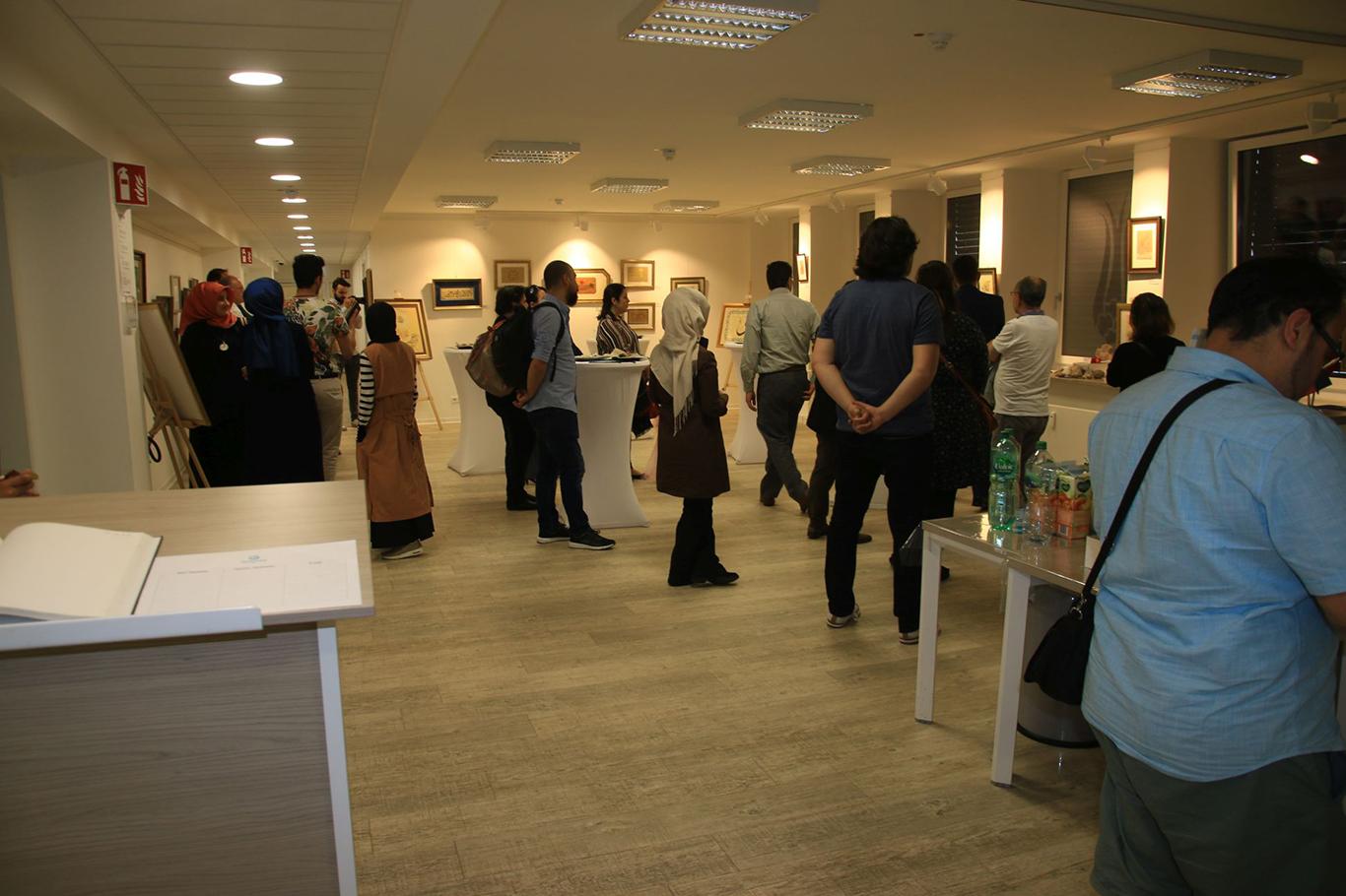 Köln'de hat sergisi açıldı